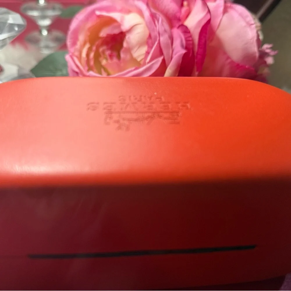 Premium Luxury Hermes Leather hard eye glass case made in Paris France. - Picture 3 of 11